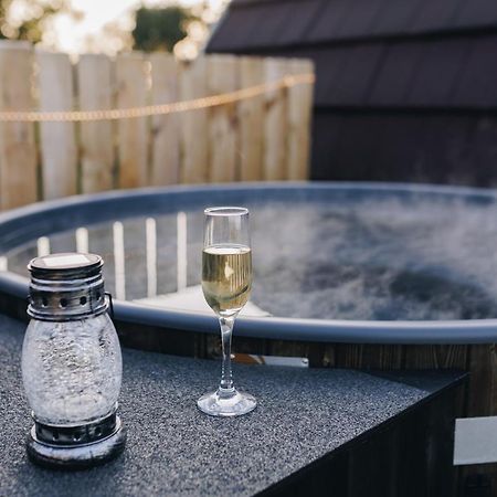 ホテル North Coast 9 Glamping Capecastle エクステリア 写真